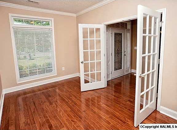 3rd image of 5002 Creekbriar Cir SE