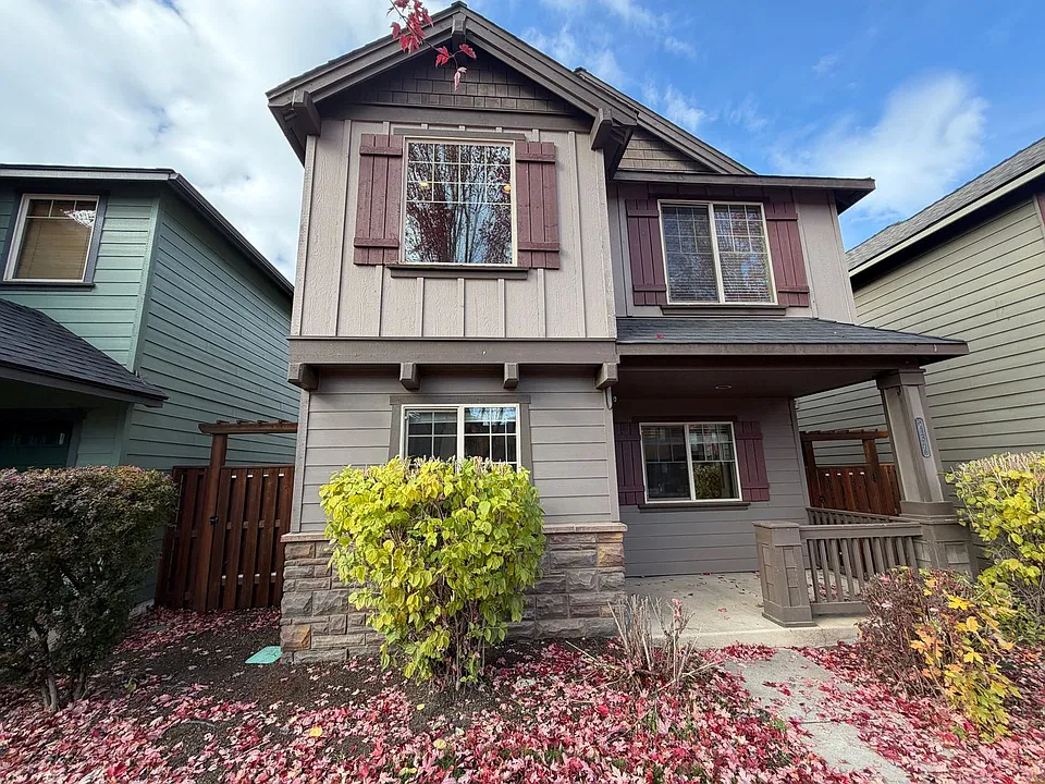 437 NW 27th St