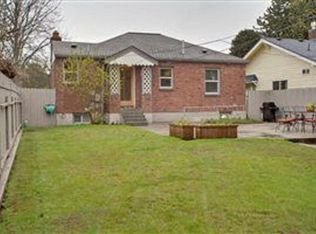 3910 40th Ave SW, Seattle, WA 98116