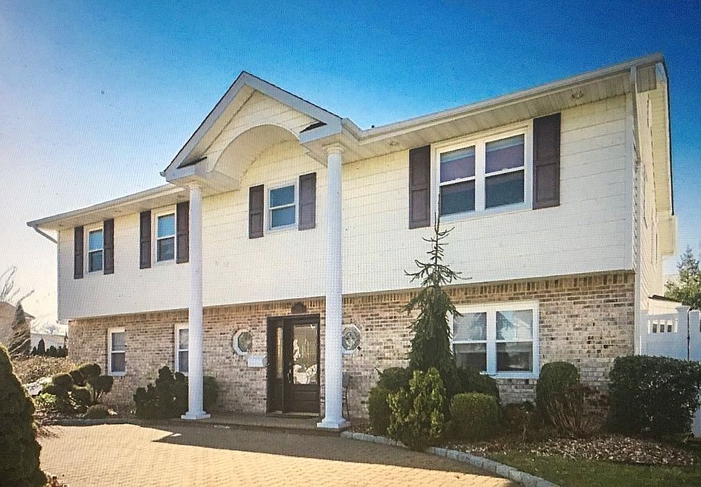 3208 Jason Dr, Bellmore, NY 11710 Zillow