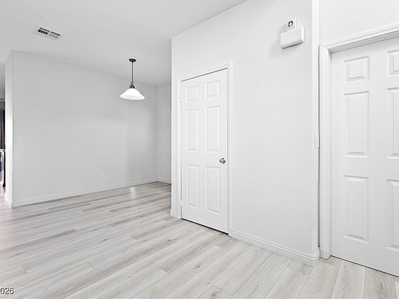 3rd image of 3620 Terneza Ave