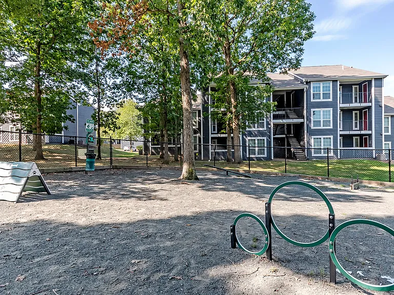 Amberton Apartments — Photo 19