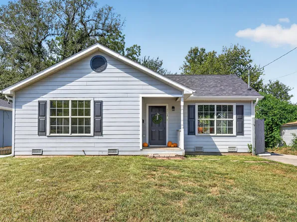 1113 N Clifton Avenue, Springfield, MO 65802