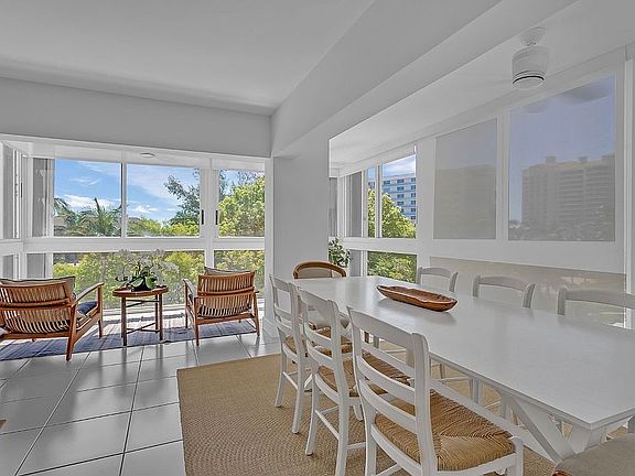 4th image of 550 Ocean Dr APT 4E