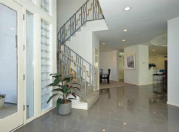 5th image of 29 Wellington Oaks Cir