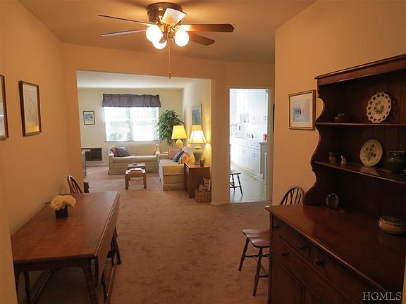 3rd image of 705 Palmer Ct