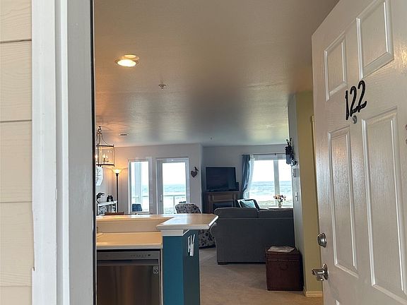 2nd image of 1600 Ocean Ave #122