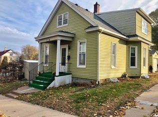 711 28th St, Rock Island, IL 61201