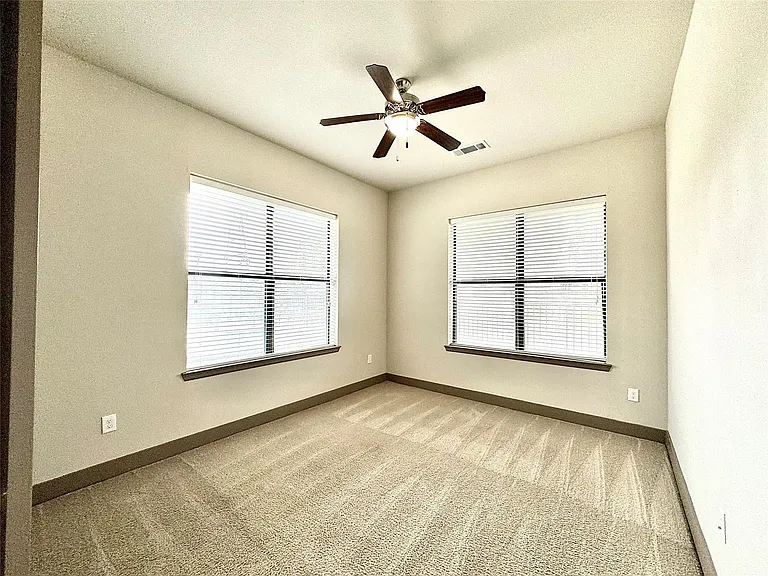 2033 S Gessner Rd #2108 — Photo 8