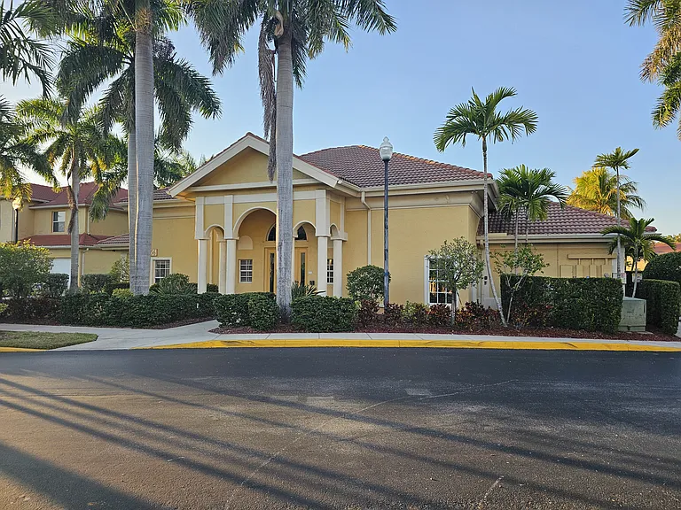 4104 Bellasol Cir #1312 — Photo 44