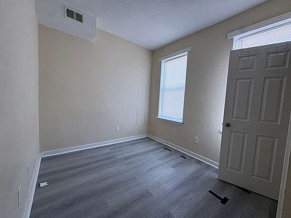 3rd image of 68 Sylvan Ave APT 5