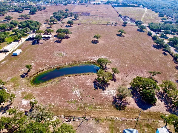 1005 Ibis Dr, Rockport, TX 78382