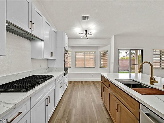 5th image of 1125 Heaton Ave