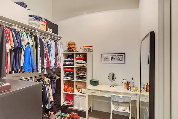 Rented by CORE | media 6