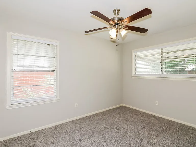 11611 Duane St — Photo 11