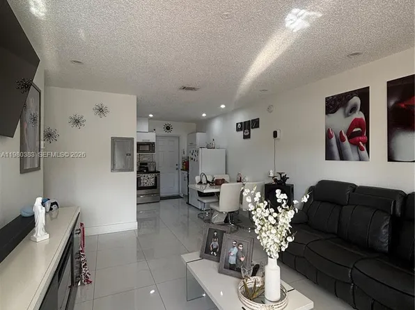 5271 NW 5th St #5271, Miami, FL 33126