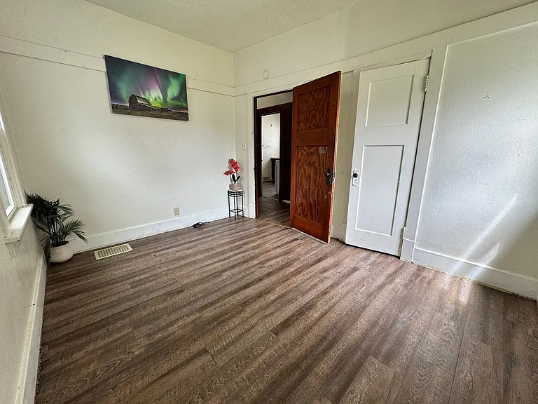 826 Williston Ave — Photo 25