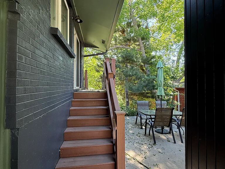 1124 La Farge Ave — Photo 11