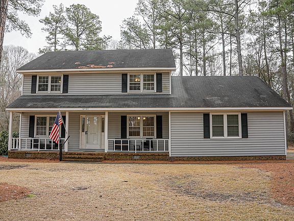 3rd image of 12101 Cameron Way