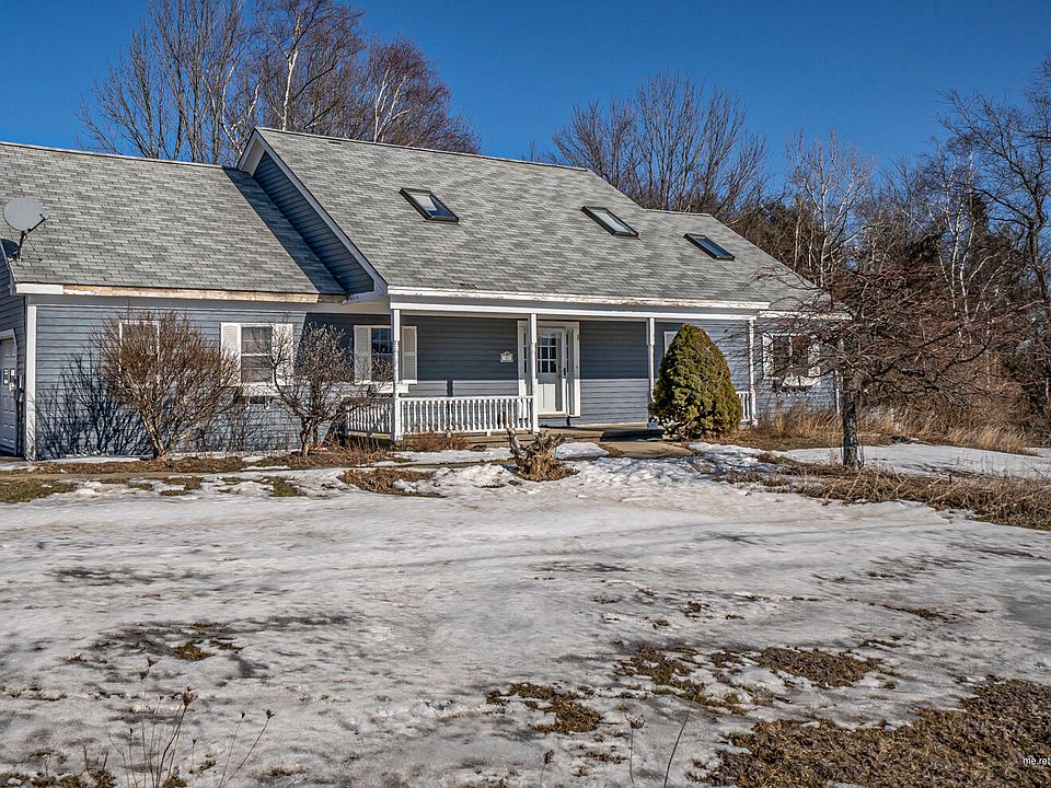 2nd image of 42 Edgecomb Rd