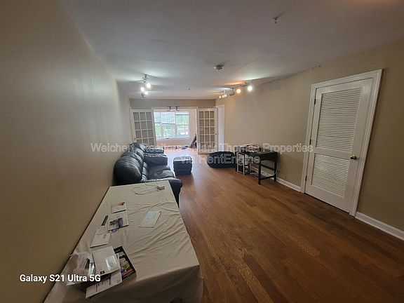 4th image of 929 Morreene Rd APT B26