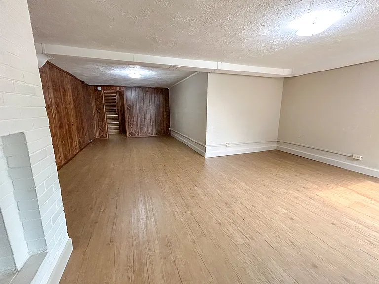 1550 Corina Dr SE — Photo 33