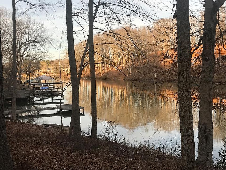 1st image of 525 Acton Dr