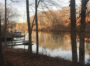 525 Acton Dr, Florence, AL 35634