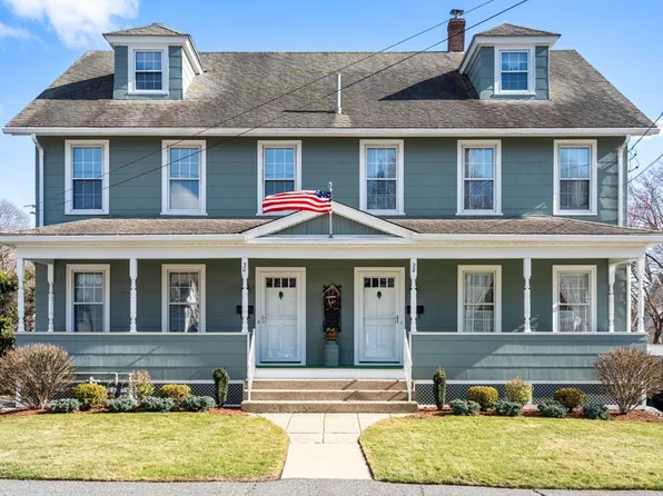 28-28 Brook St #30, Whitinsville, MA 01588