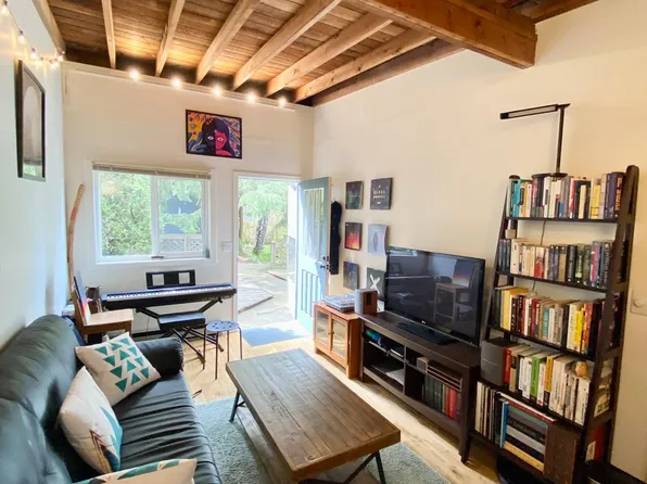 11756 Palatine Ave N #3, Seattle, WA 98133