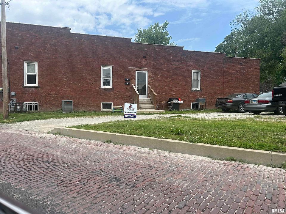 2nd image of 111 W 2nd St