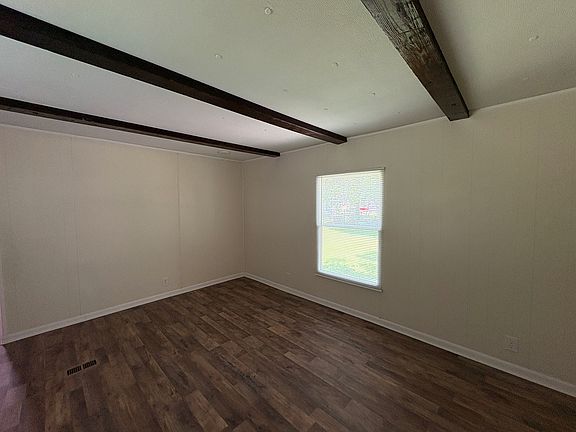 4th image of 335 Ball St