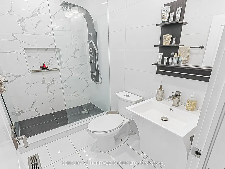 120 Kootenay Rdg — Photo 29