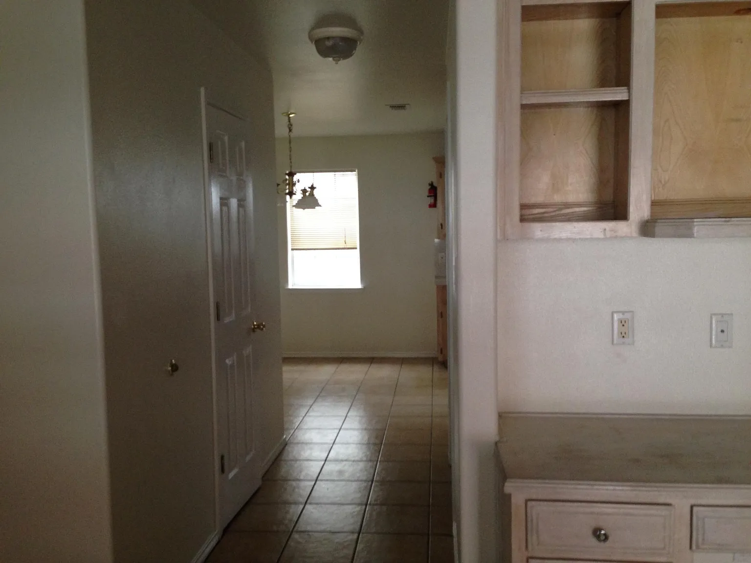 2 bed, 2.5 bath, 1150 sqft, $750 — Photo 3