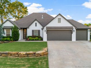 3304 Heritage Hills Pkwy, Claremore, OK 74017