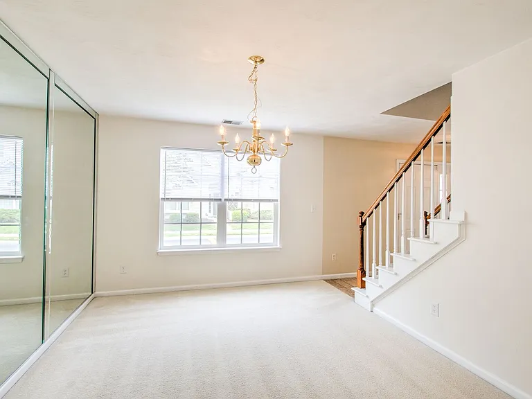 1560 Wynd Crest Way — Photo 7