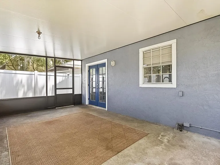 742 N Westmoreland Dr — Photo 30