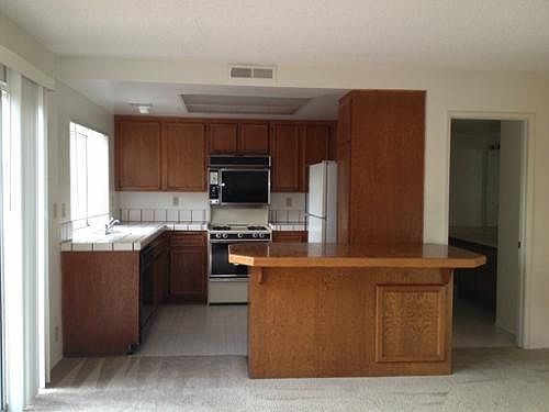 5th image of 2285 Manzana Way