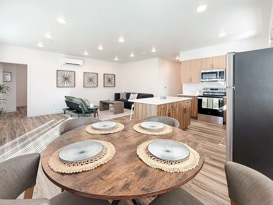 Canyon View Apartments