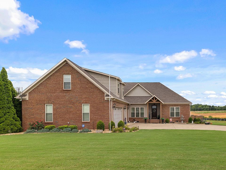 1st image of 312 Briarwood Dr