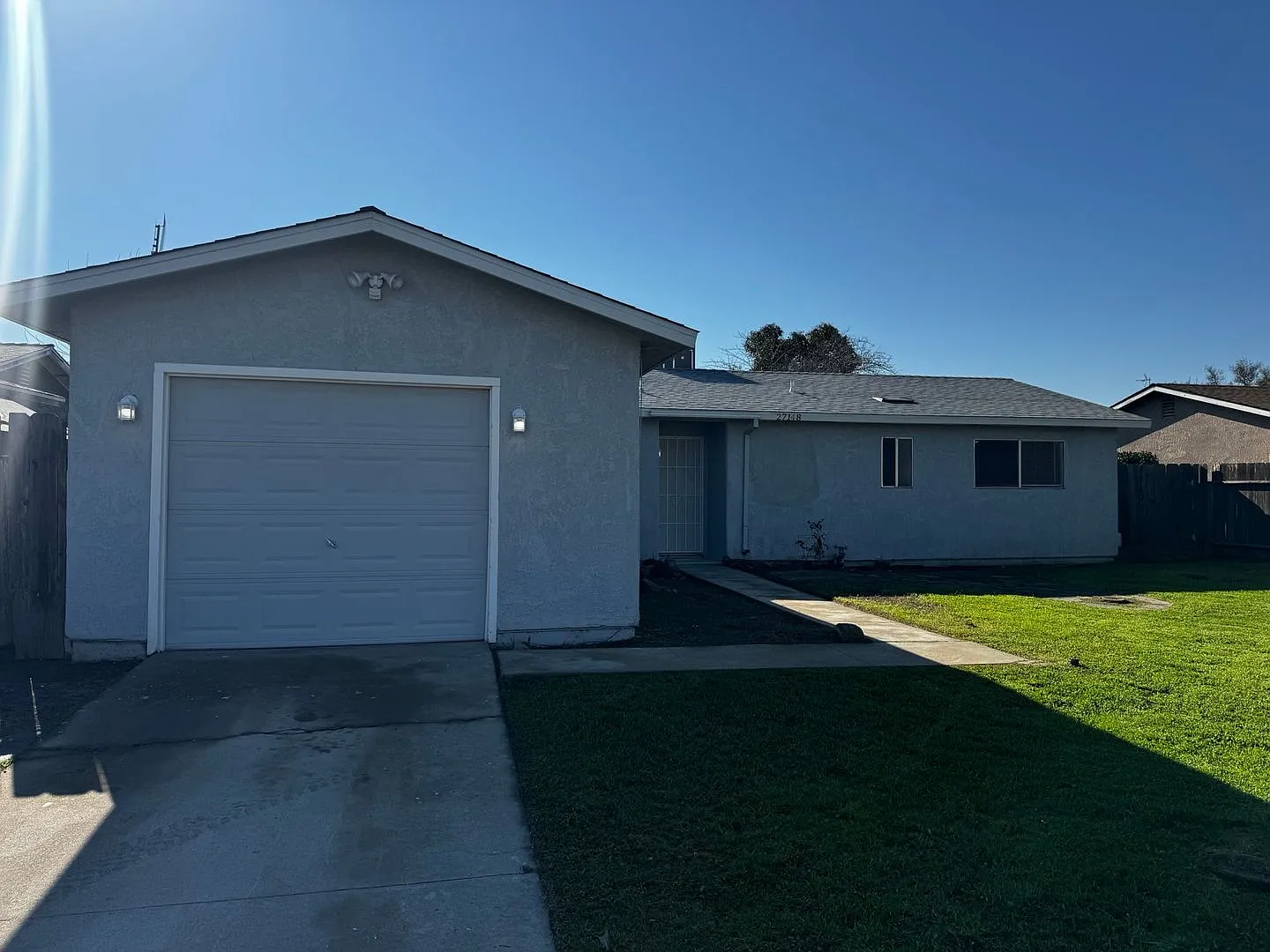 27148 Stanford Ave photo 1