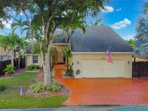 4235 SW 148th Pl, Miami, FL 33185