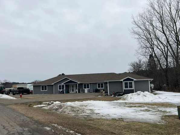 1107 Park Dr, Glenwood City, WI 54013