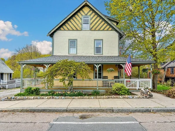 56 Main St, Hull, MA 02045