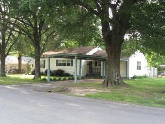 2nd image of 408 W 16th St