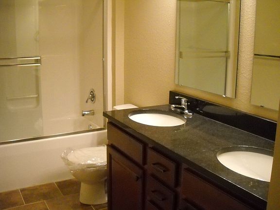 4th image of 13662 Oak Valley Dr