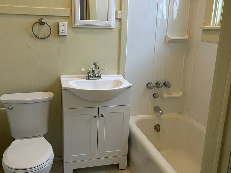 2508 Pine St #H — Photo 7