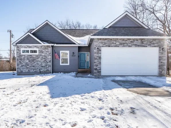 1629 S Oak St, Ottawa, KS 66067