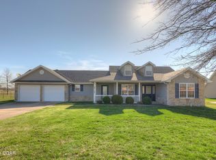 1405 Hale McGinty Dr, Neosho, MO 64850