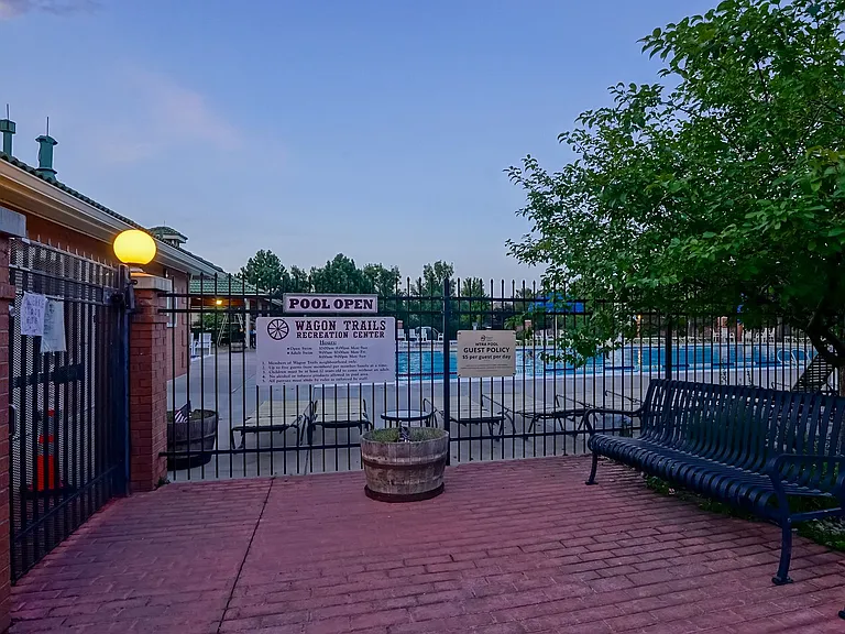 5038 Chariot Dr — Photo 40